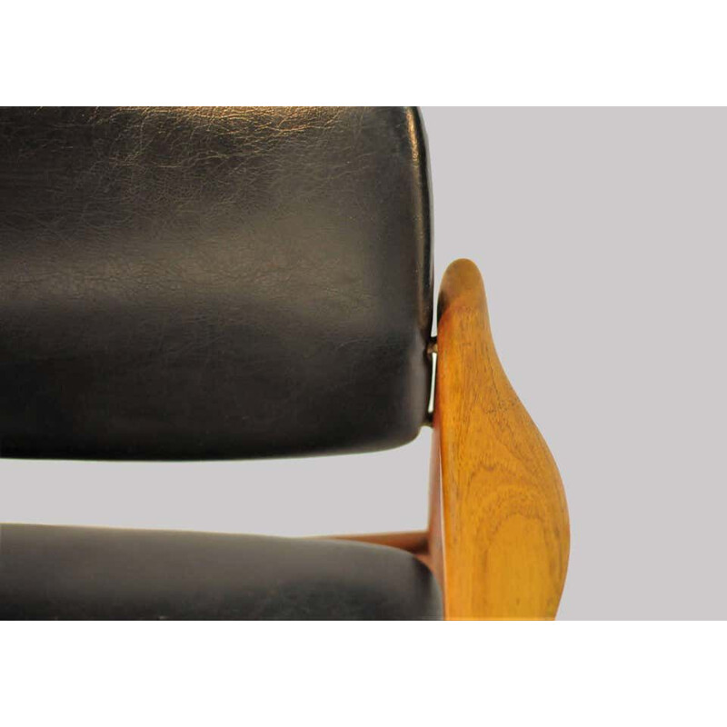 Vintage Model 67 Armchair in Teak and Leather, Orum Mobelfabrik Erik Buch 1960s