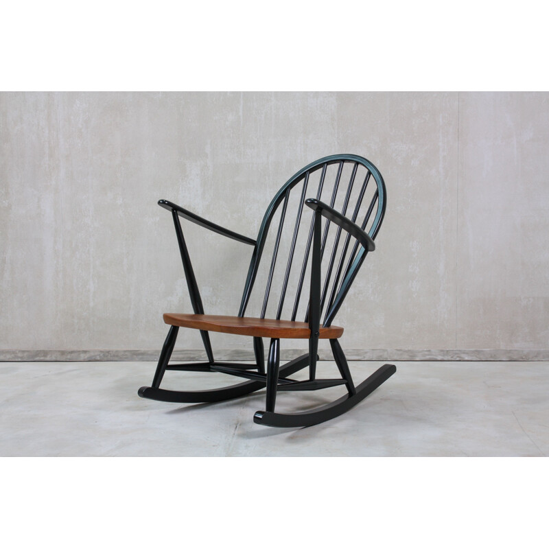 Vintage No 470 Windsor Rocking Chair by Lucian Ercolani for Ercol, 1960s