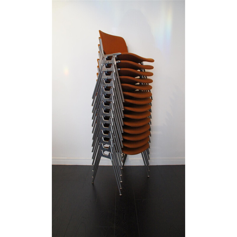 Metal and tweed Castelli "DSC 106" chair, Giancarlo PIRETTI - 1970s