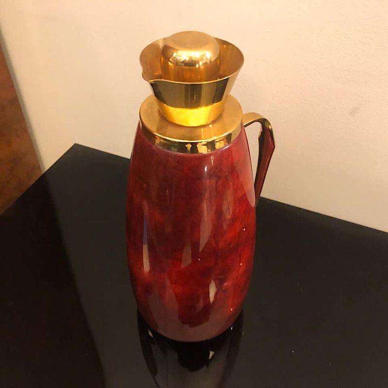 Carafe vintage thermos en peau de chèvre rouge et laiton 1960