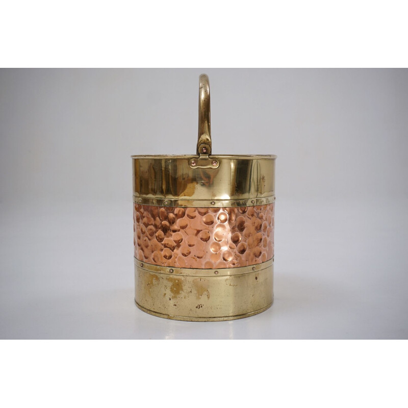 Vintage brass bucketbin with copper banding English 1930s