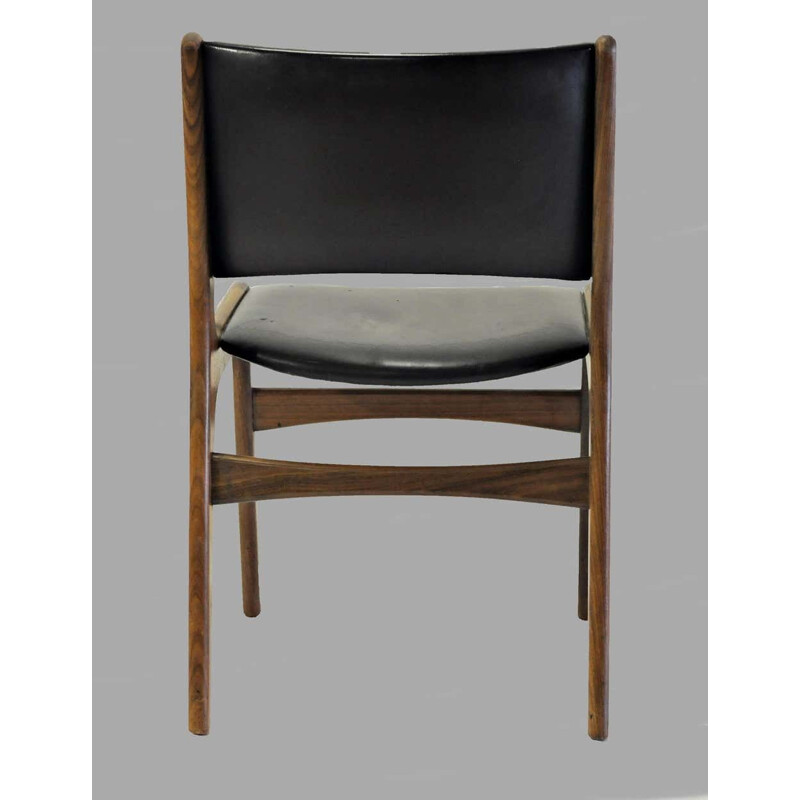Erik Buch Opgepoetste vintage massief Deense teakhouten stoelen