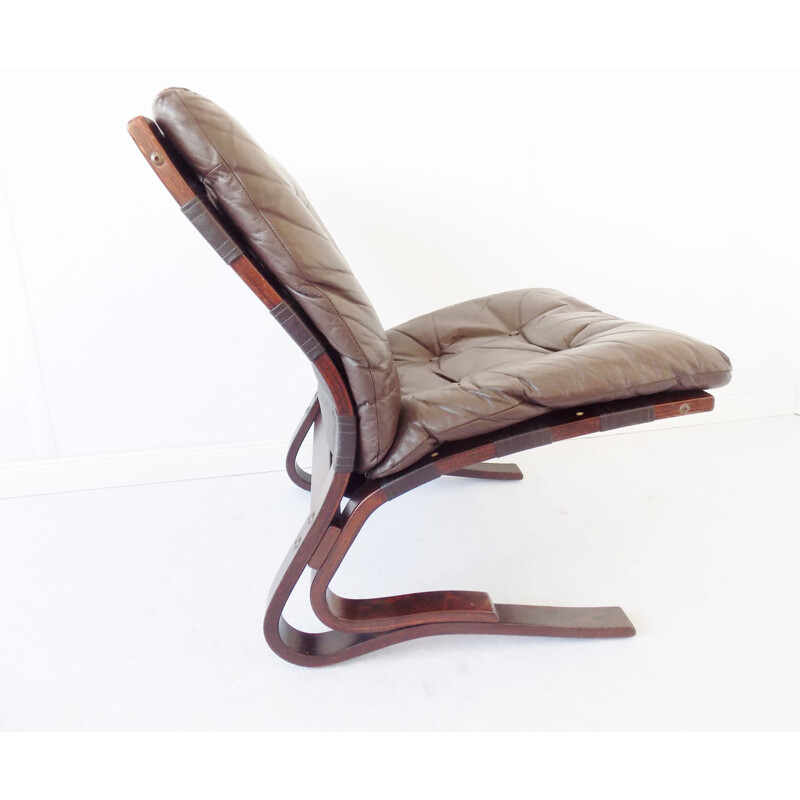 Pair of Kengu brown leather loungechairs by Elsa & Nordahl Solheim for Rykken