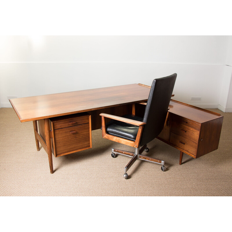 Large vintage executive desk in Rio Rosewood, model 208 by Arne Vodder for Danish Sibast