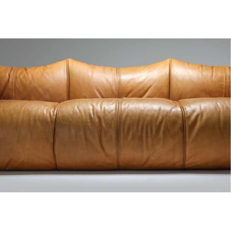 Vintage 3-Seat Couch in Tan Leather Mario Bellini 'Le Bambole' 1970s