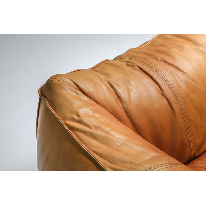 Vintage 3-Seat Couch in Tan Leather Mario Bellini 'Le Bambole' 1970s