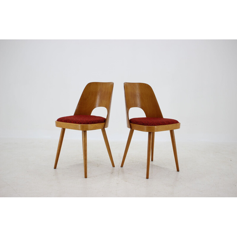 Paire de chaises vintage ThonThonet en chêne 1960