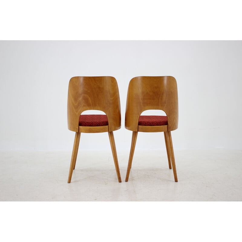 Paire de chaises vintage ThonThonet en chêne 1960