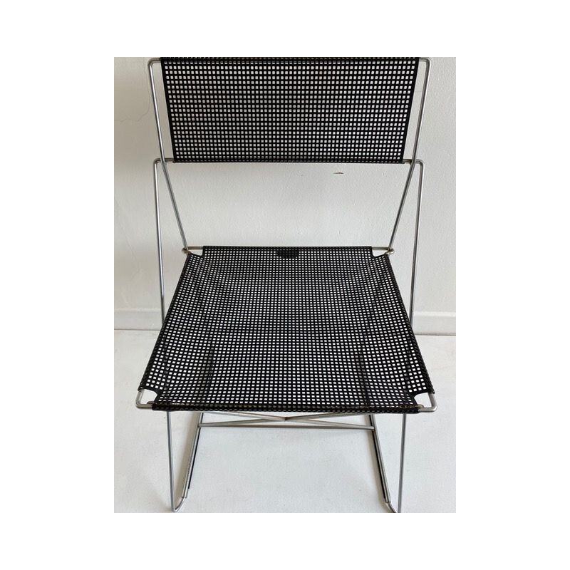 Chaise empilable Vintage Postmodern Black 'X-Line' par N.J. Haugesen 1970