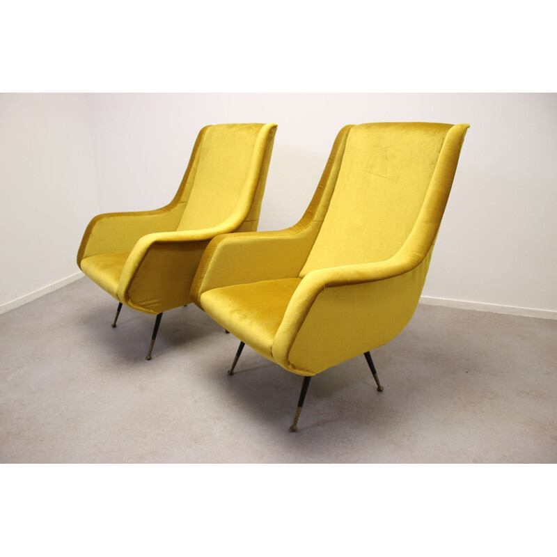 Pair of yellow Lounge Chairs by Aldo Morbelli for ISA Bergamo, 1950s