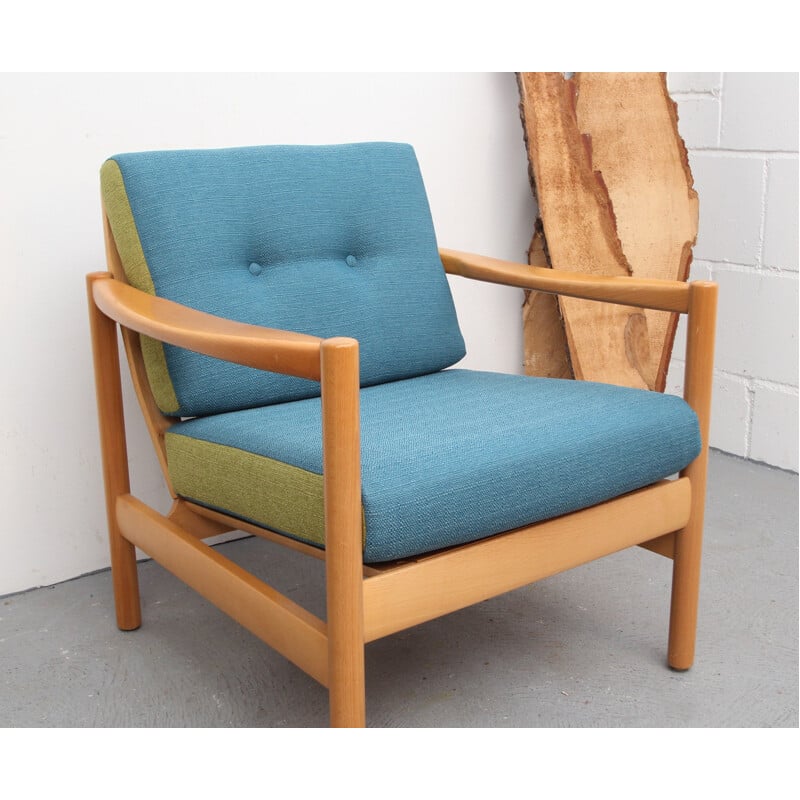 Vintage-Sessel aus solidem, glänzendem Holz und blauem und grünem Stoff, 1960