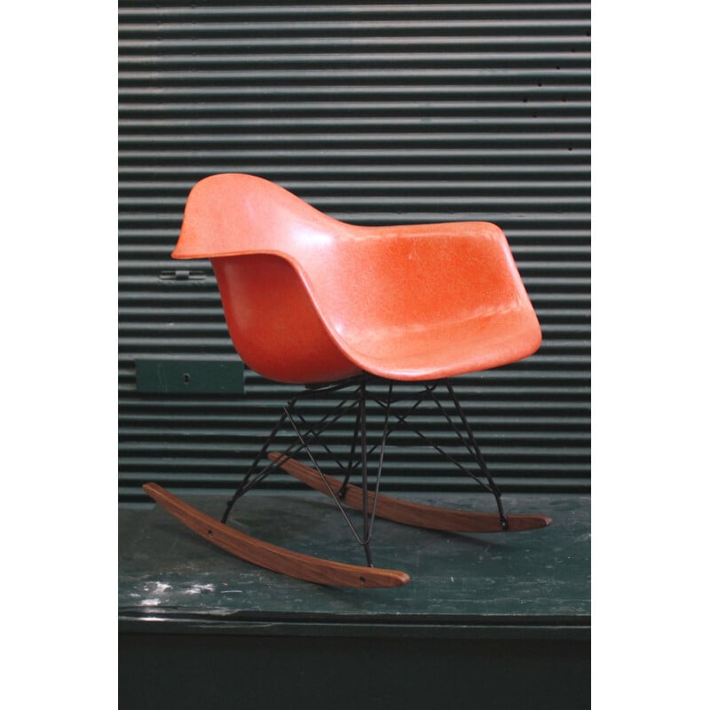 Herman Miller RAR white rocking chair, Charles & Ray EAMES - 1960s