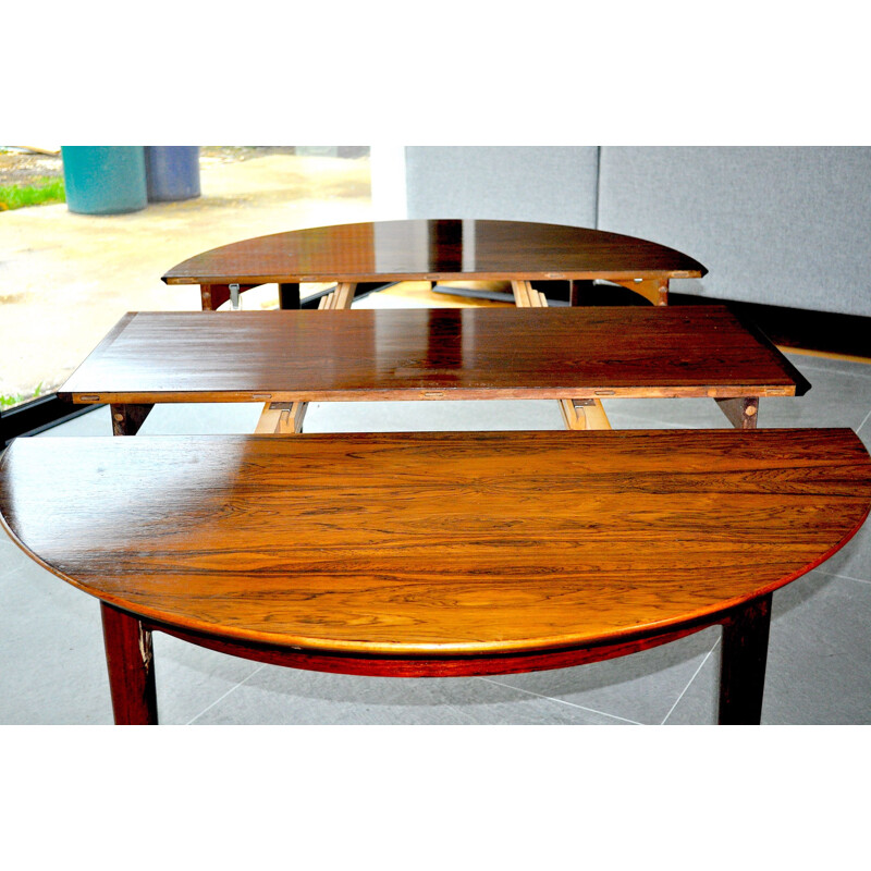 Mid-Century Rosewood Dining Table Danish