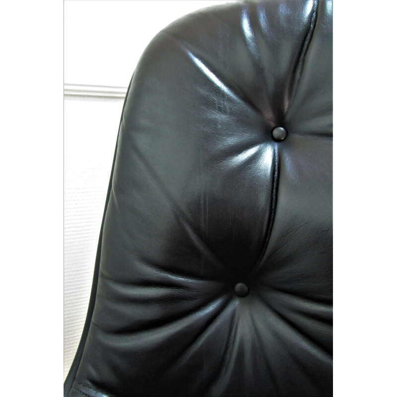 Vintage black leather office chair Comforto 1980