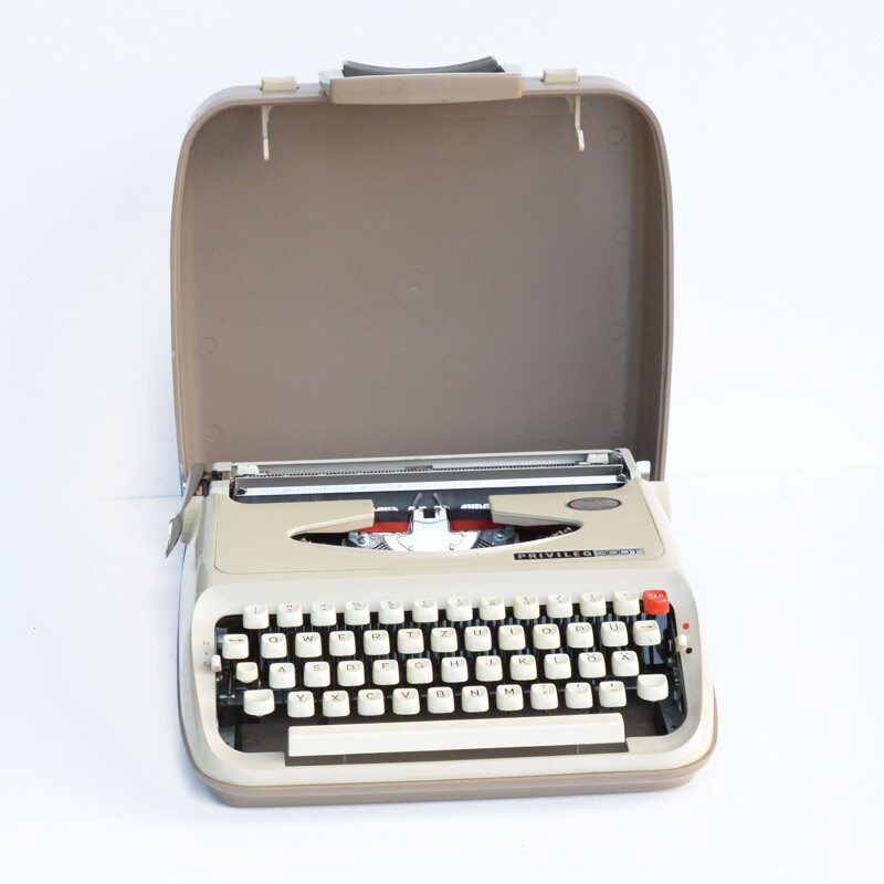 Vintage Suitcase typewriter Privileg T300, Japan 1970s