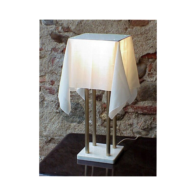 Lampe de table vintage Sirrah Nefer de Kazuide Takahama ère spacial Italie 1970