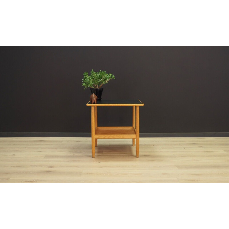 Table basse vintage en frêne avec plateau noir Danois 1970