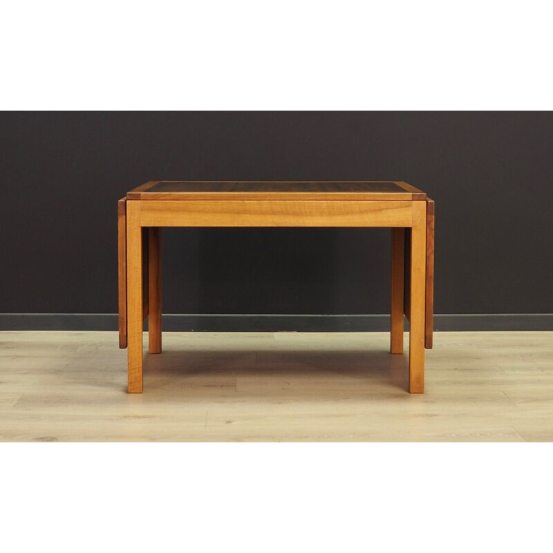 Table basse vintage en noyer scandinave 1970