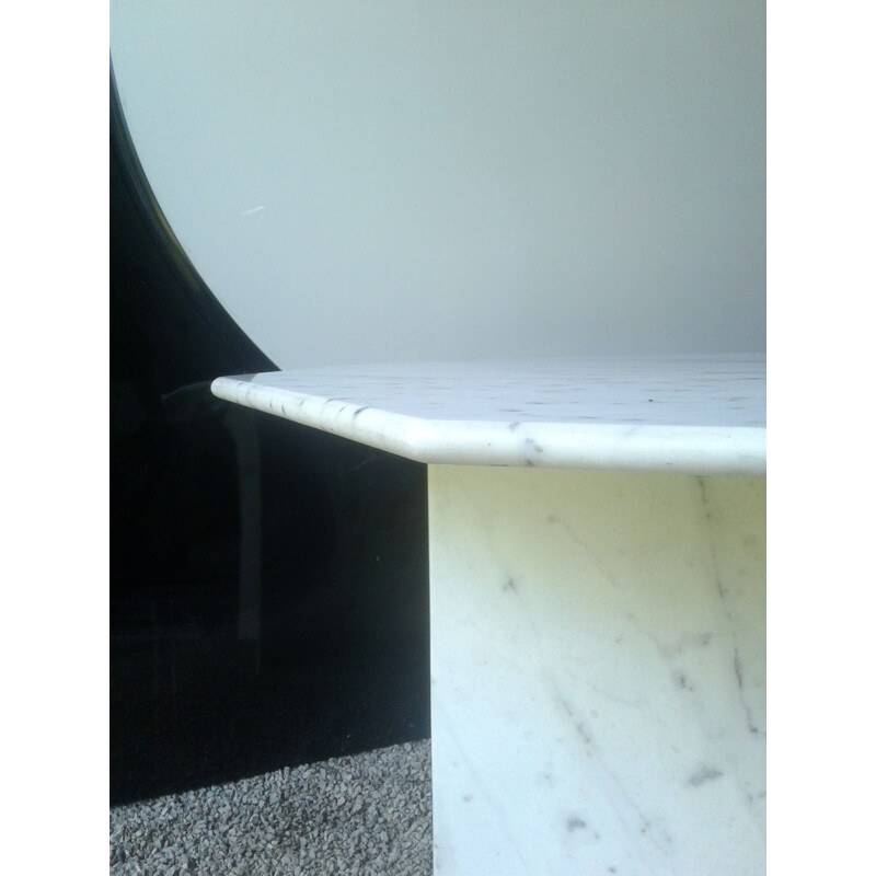 Vintage Italian design marble dining table