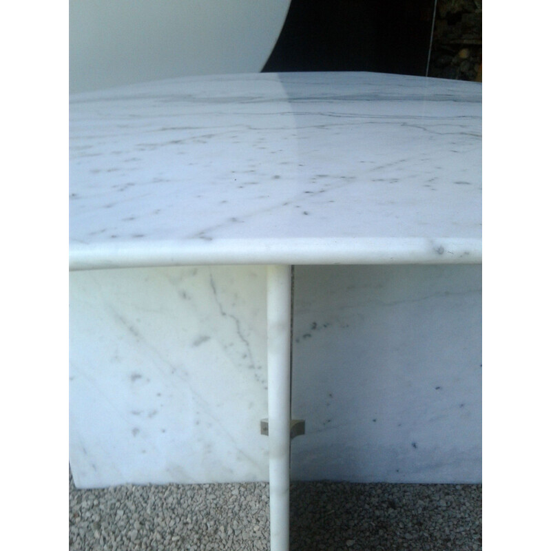 Vintage Italian design marble dining table