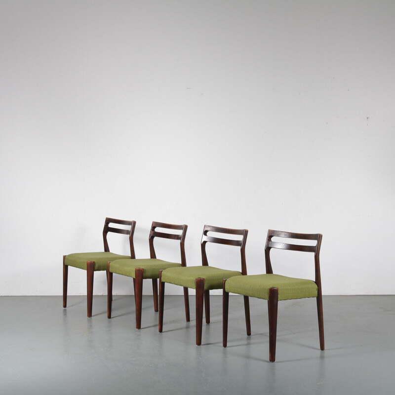 Ensemble de 4 chaises vintage en chêne, Danemark 1960