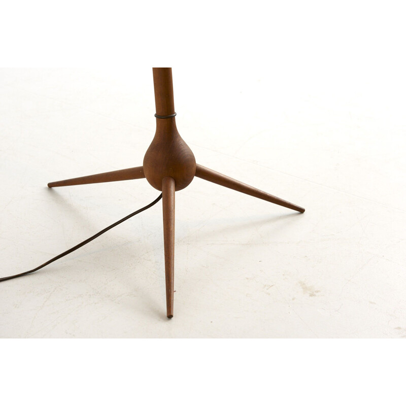 Vintage floor lamp in beech and brass from Severin Hansen, Denmark 1950