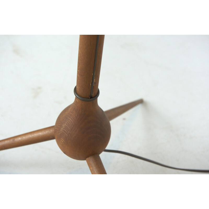 Vintage floor lamp in beech and brass from Severin Hansen, Denmark 1950