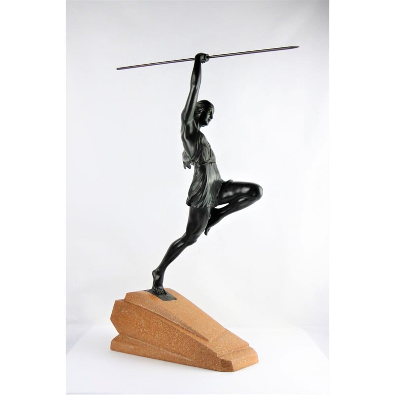 Sculpture 'Amazone' vintage au Javelot' de Pierre Le Faguay 1930