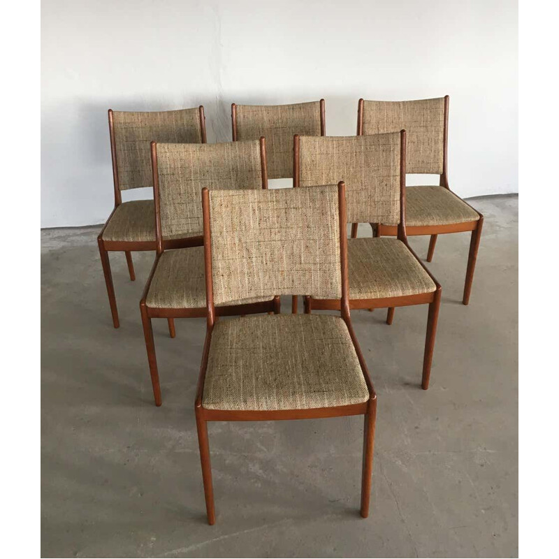Set of 6 vintage teak dining chairs by Johannes Andersen for Uldum Møbler, Denmark 1960