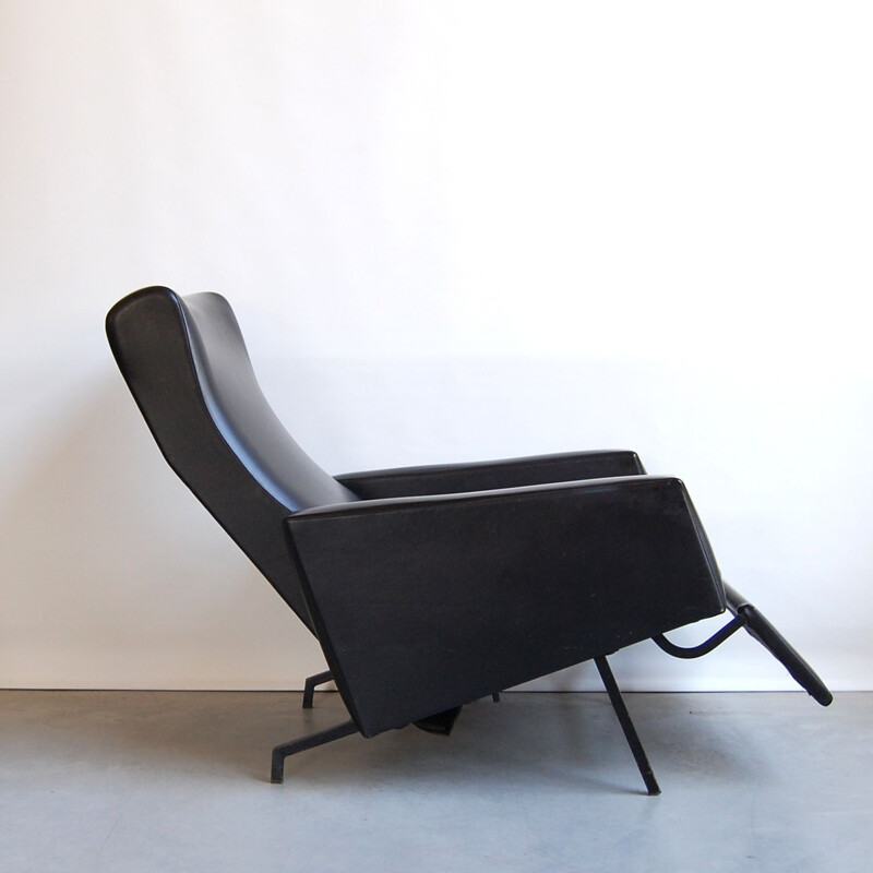 Vintage Trelax model relax armchair by Pierre Guariche for Meurop 1950