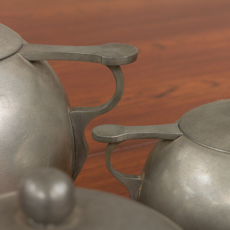 Service à thé vintage fait à la main de bouilloires modernistes en fer blanc italien