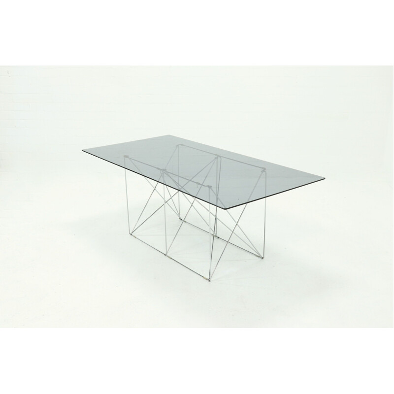 Mesa de jantar minimalista de 1970