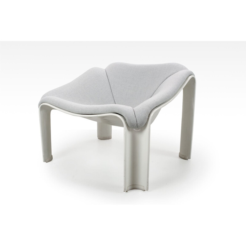 Vintage chair model F300 in white fibreglass Pierre Paulin 1967