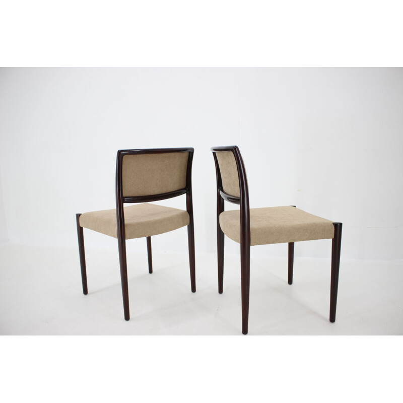 Set of 4 vintage Dining Chairs Model 80 by Niels O. Møller Oak