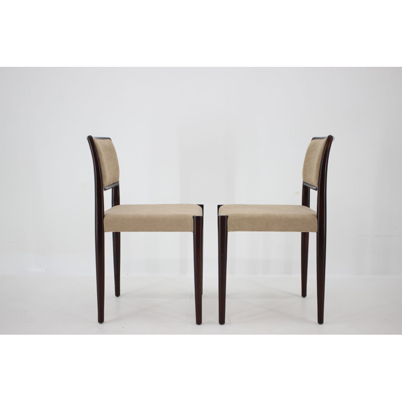 Set of 4 vintage Dining Chairs Model 80 by Niels O. Møller Oak