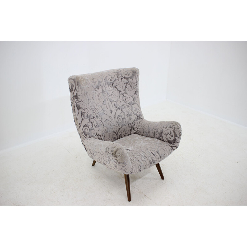 Vintage italian armchair in the style of Paolo Buffa, 1960s