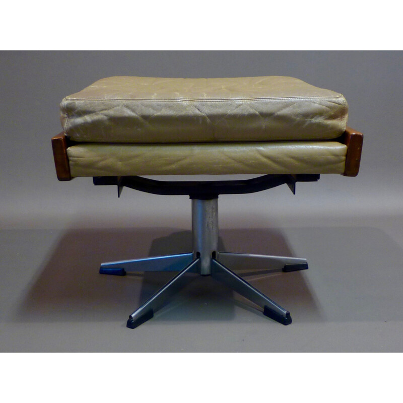 Vintage ottoman in leather and chromed metal - 1960s