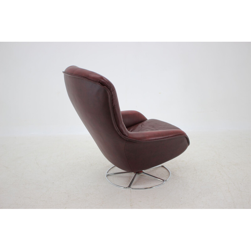 Vintage Swivel chair by Bruno Mathsson, Scandinavian 1970s