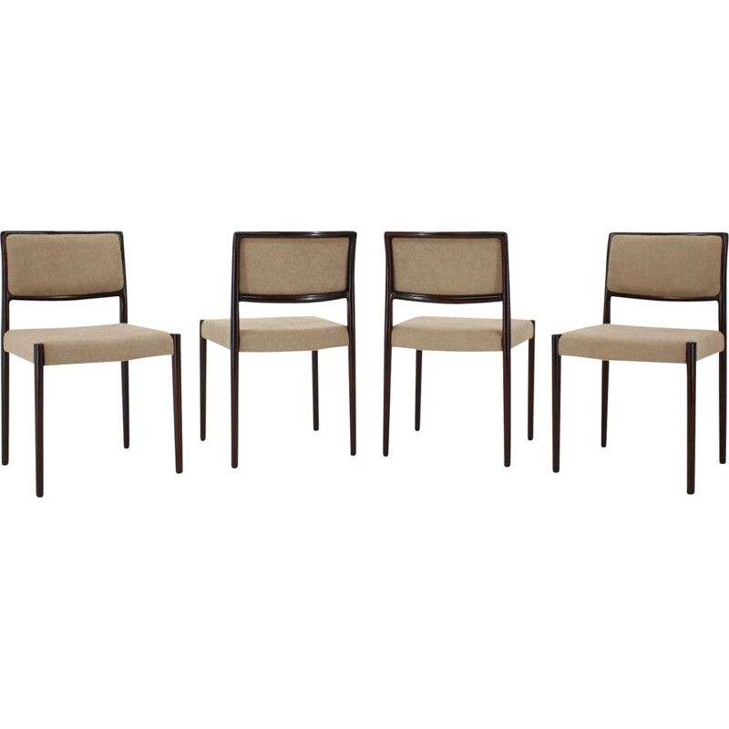Set of 4 vintage Dining Chairs Model 80 by Niels O. Møller Oak