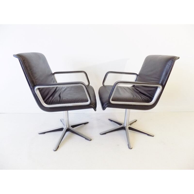 Pair of black leather loungechairs by Delta Wilkhahn Delta 2000 