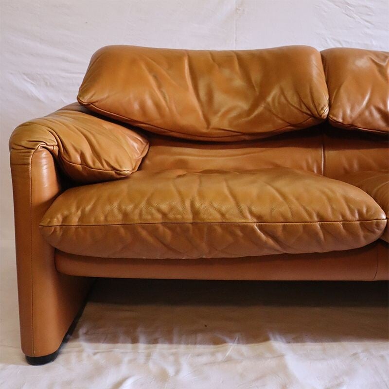 Vintage leather sofa by Vico Magistretti for Cassina