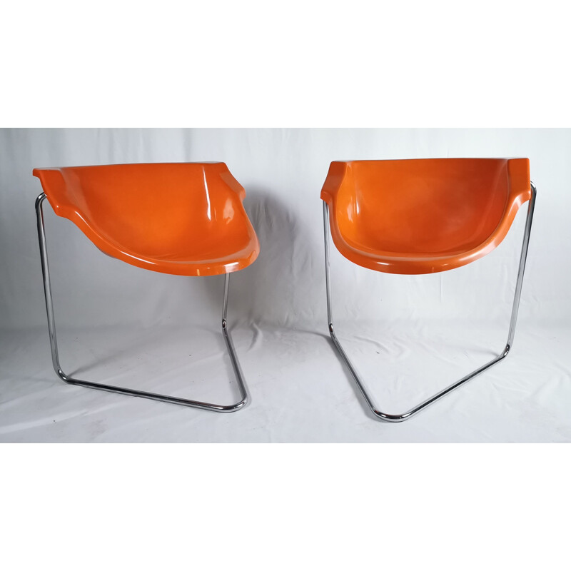 Pair of vintage ''Pussycat'' armchairs by Kwok Hoi Chan for Steiner, 1969