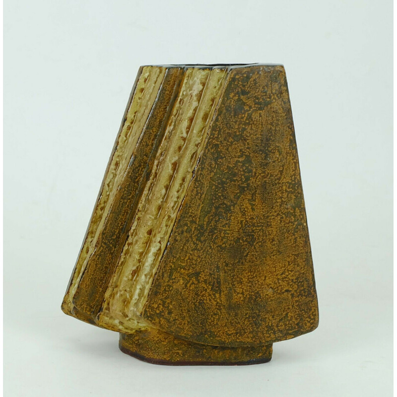 Vase vintage sculptural shape h. f. schaeffenacker model V-53 1960s 1970s ceramic object