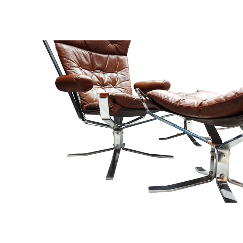 Mid-century Sigurd Ressell chrome and leather Falcon lounge chairs, footstools and coffee table