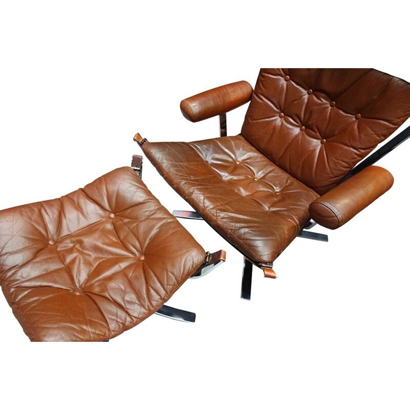 Mid-century Sigurd Ressell chrome and leather Falcon lounge chairs, footstools and coffee table