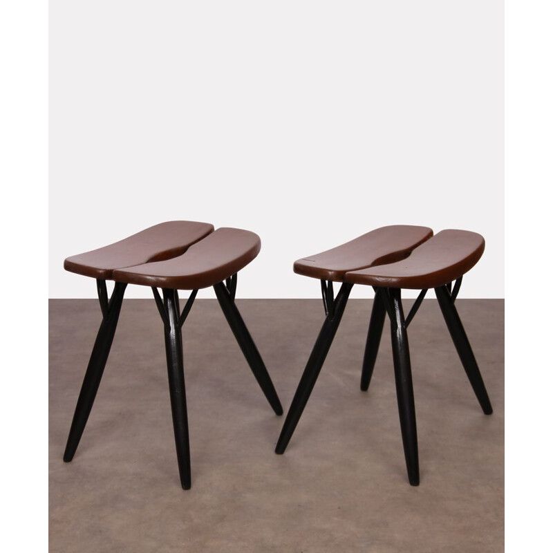 Pair of vintage stools by Ilmari Tapiovaara, model Pirkka, 1950