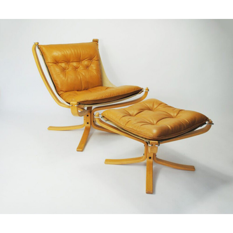Scandinavian "Falcon" chair and its ottoman, Sigurd RESSELL - 1970s