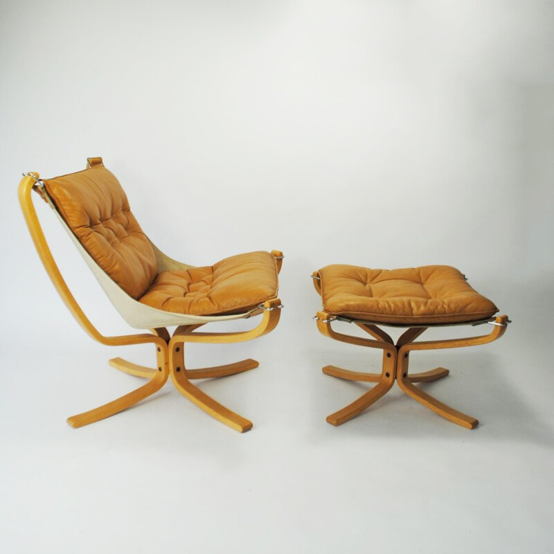 Scandinavian "Falcon" chair and its ottoman, Sigurd RESSELL - 1970s