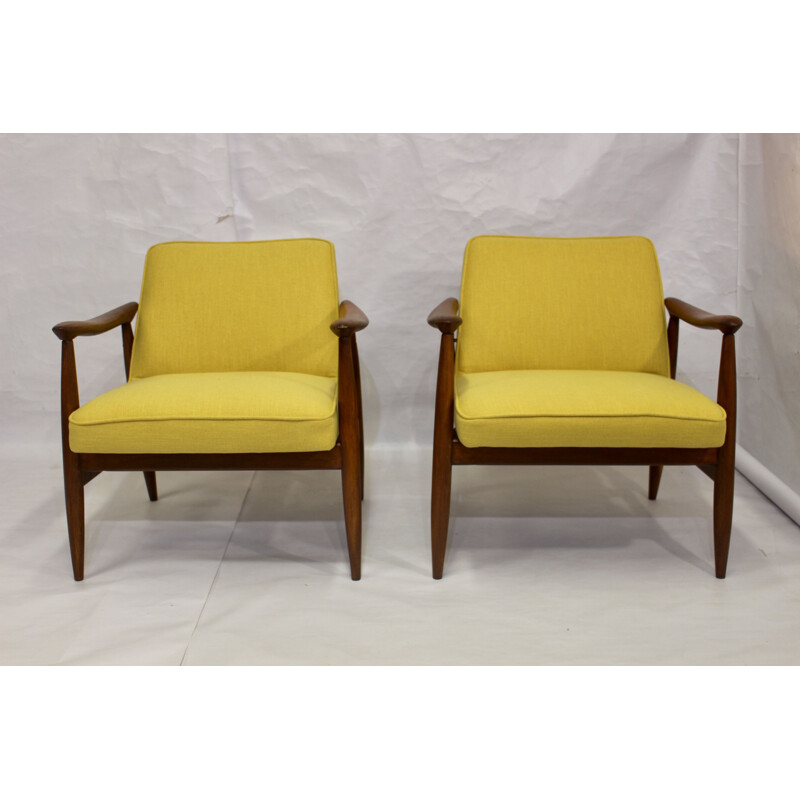 Pair of vintage armchairs GFM-87 Juliusz Kedziorek yellow fabric 1960