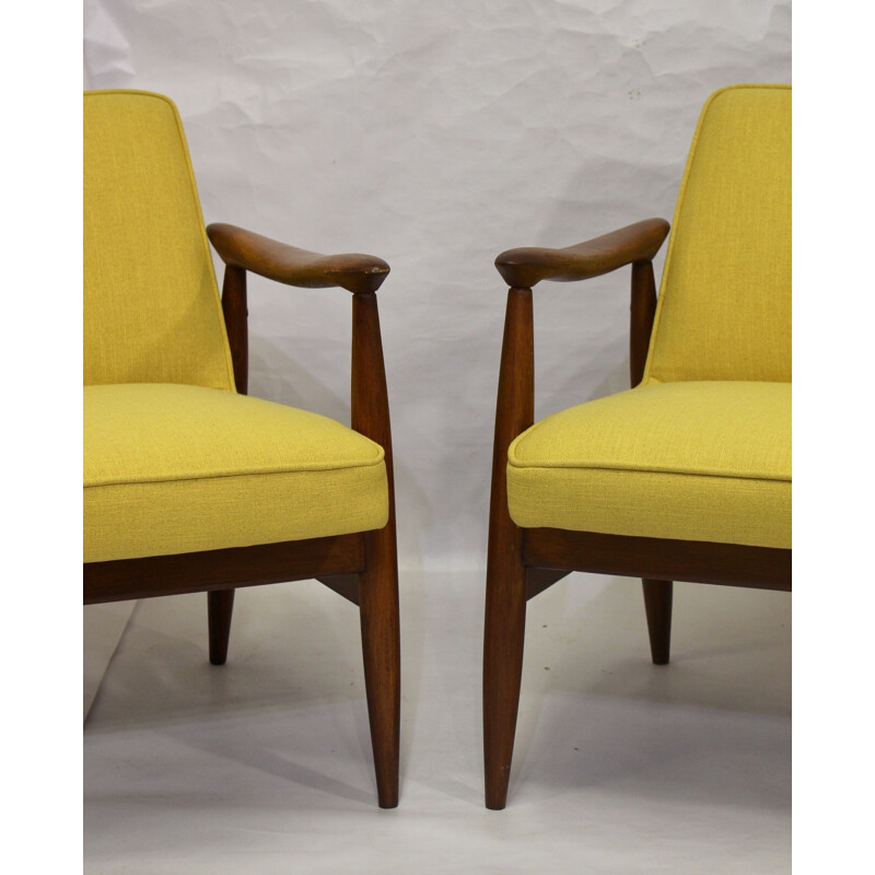 Pair of vintage armchairs GFM-87 Juliusz Kedziorek yellow fabric 1960